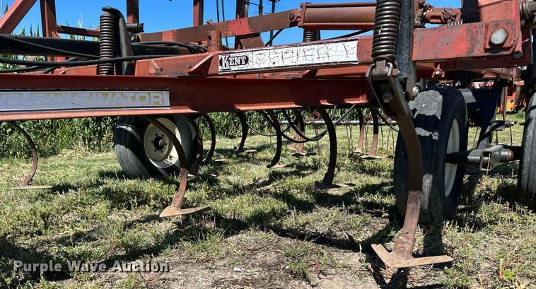 image for item NP9405 Kent 5323V  field cultivator