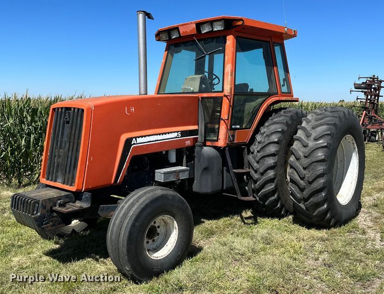 image for item NP9406 1982 Allis-Chalmers 8070  tractor