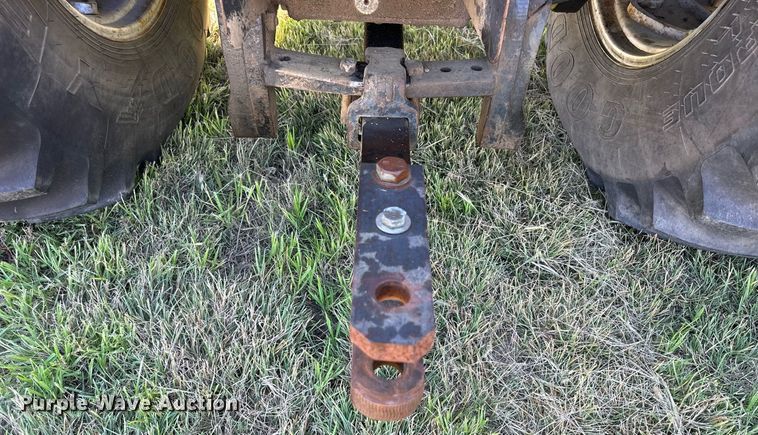 image for item NP9406 1982 Allis-Chalmers 8070  tractor