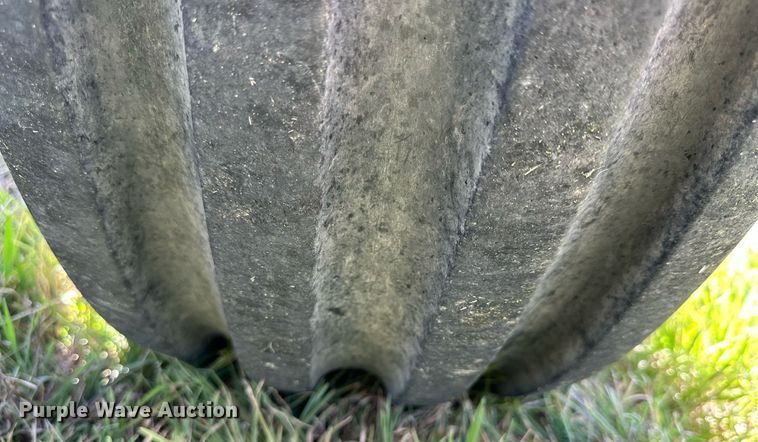 image for item NP9406 1982 Allis-Chalmers 8070  tractor