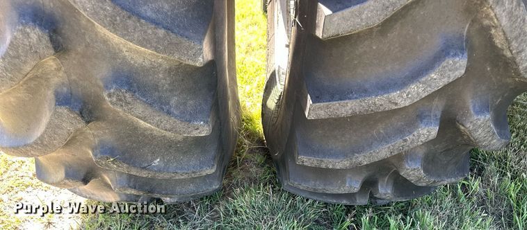 image for item NP9406 1982 Allis-Chalmers 8070  tractor