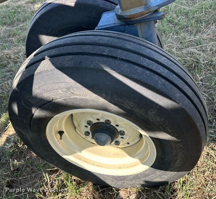 image for item NP9413 Flex-coil 5000  air seeder