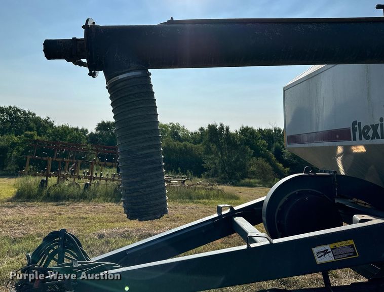 image for item NP9413 Flex-coil 5000  air seeder