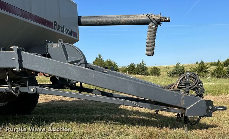 image for item NP9413 Flex-coil 5000  air seeder