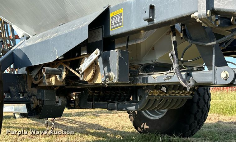 image for item NP9413 Flex-coil 5000  air seeder