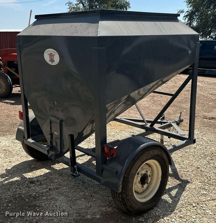 image for item NP9421 L-H Versa-Tote  grain cart