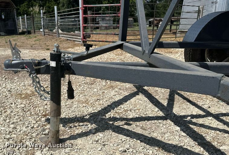 image for item NP9421 L-H Versa-Tote  grain cart