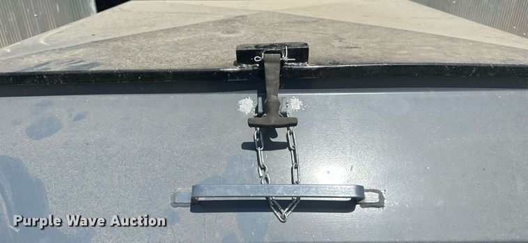 image for item NP9421 L-H Versa-Tote  grain cart