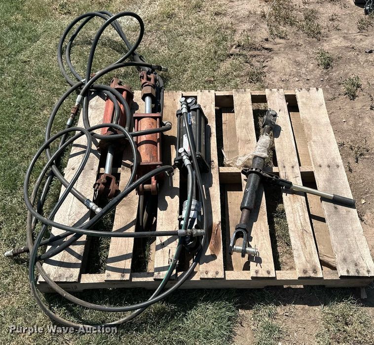 image for item NP9422 Tools