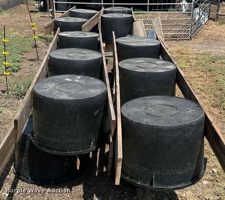 image for item NP9427 Livestock equipment