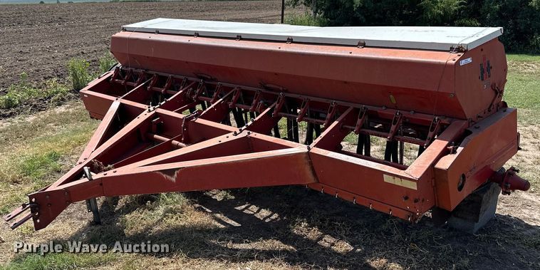 image for item NP9430 International 510  grain drill