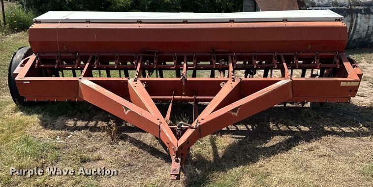 image for item NP9430 International 510  grain drill