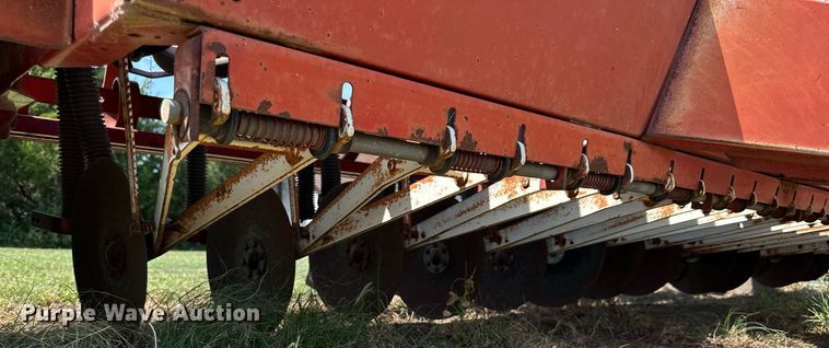 image for item NP9430 International 510  grain drill