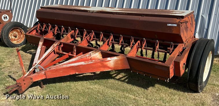 image for item NP9432 International 510  grain drill