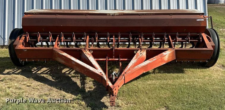 image for item NP9432 International 510  grain drill
