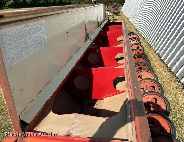 image for item NP9432 International 510  grain drill