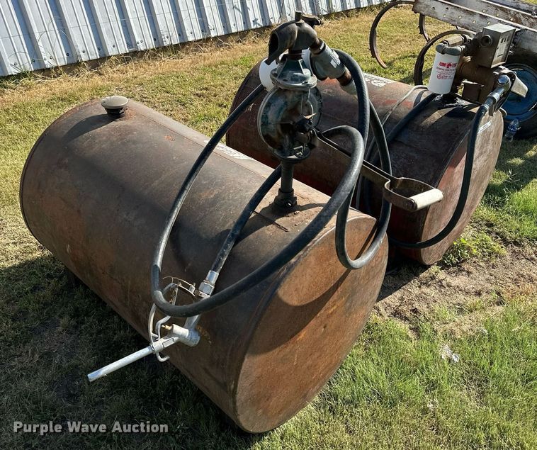 image for item NP9435 (2) Fuel tanks