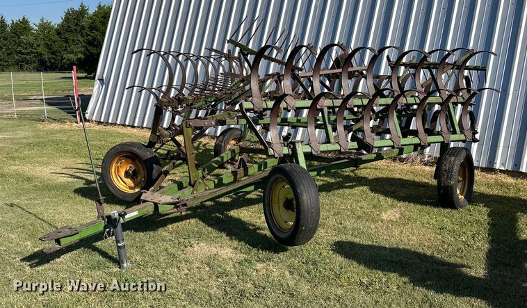 image for item NP9437 John Deere  spring tooth harrow