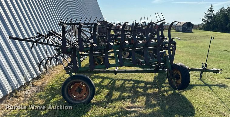 image for item NP9437 John Deere  spring tooth harrow