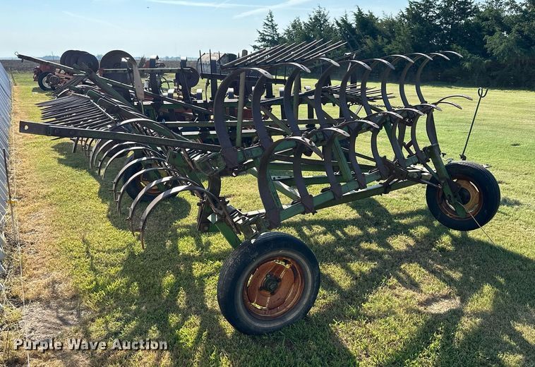 image for item NP9437 John Deere  spring tooth harrow