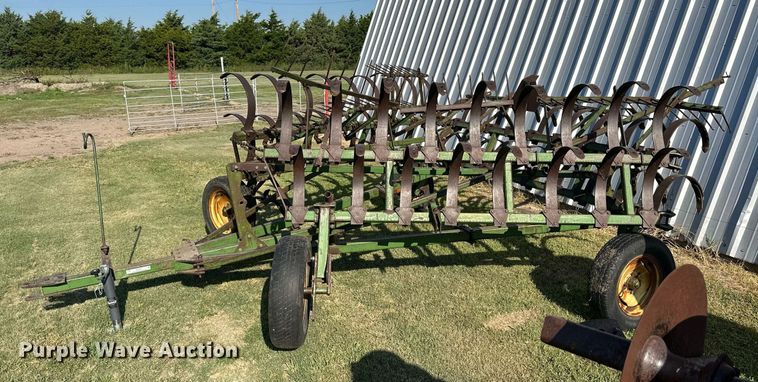image for item NP9437 John Deere  spring tooth harrow