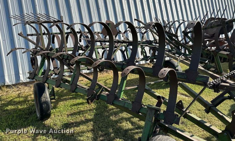 image for item NP9437 John Deere  spring tooth harrow