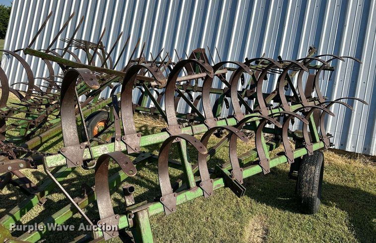 image for item NP9437 John Deere  spring tooth harrow