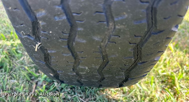 image for item NP9437 John Deere  spring tooth harrow