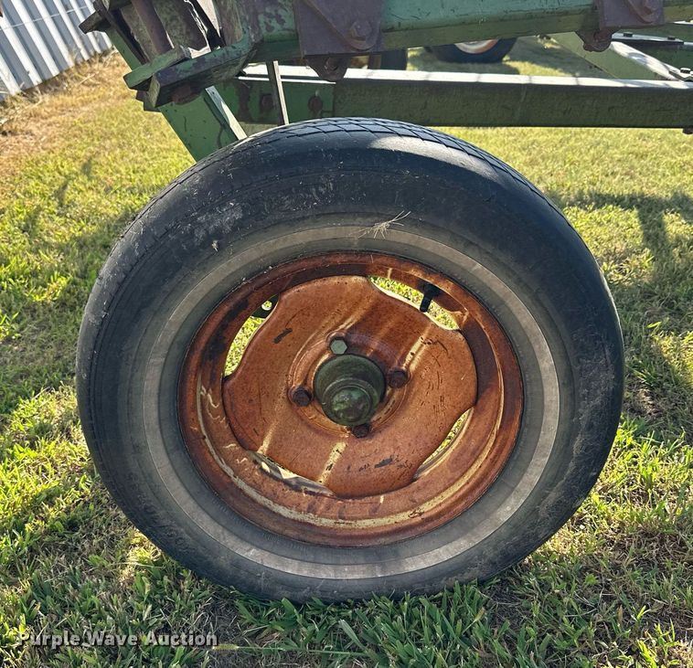 image for item NP9437 John Deere  spring tooth harrow