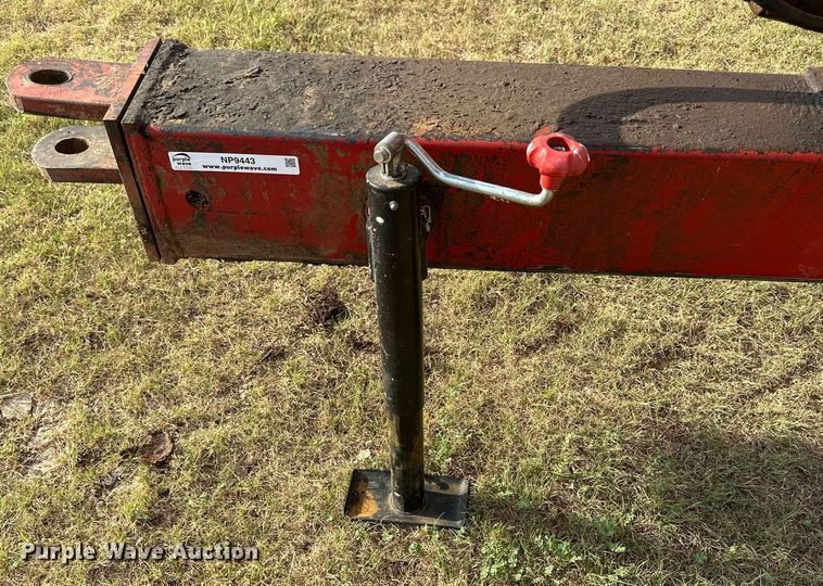 image for item NP9443 E-Z Trail 500  grain cart