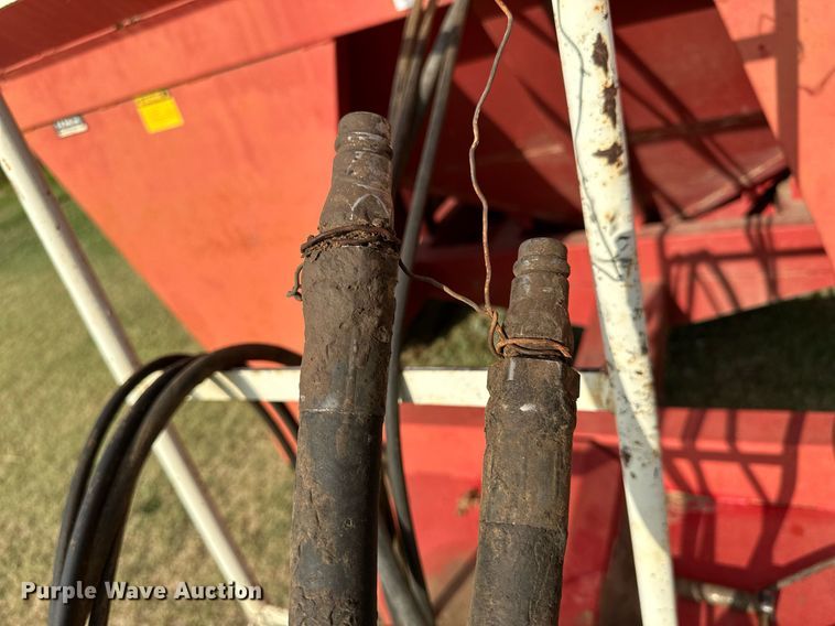 image for item NP9443 E-Z Trail 500  grain cart