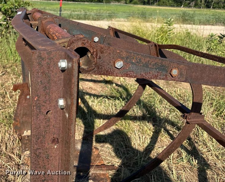 image for item NP9456 Grapple