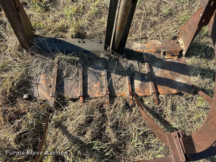 image for item NP9456 Grapple