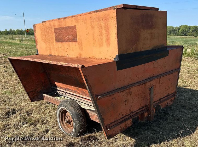 image for item NP9458 Hastings Caretaker  Creep Feeder