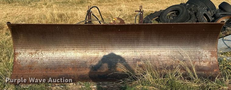 image for item NP9463 Degelman 10 STD  tractor dozer blade