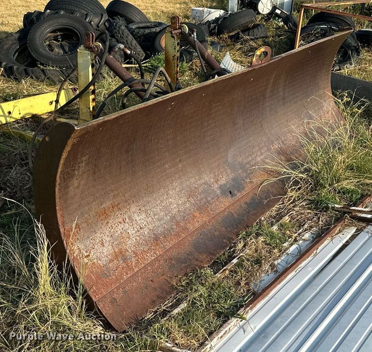 image for item NP9463 Degelman 10 STD  tractor dozer blade