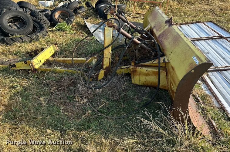 image for item NP9463 Degelman 10 STD  tractor dozer blade