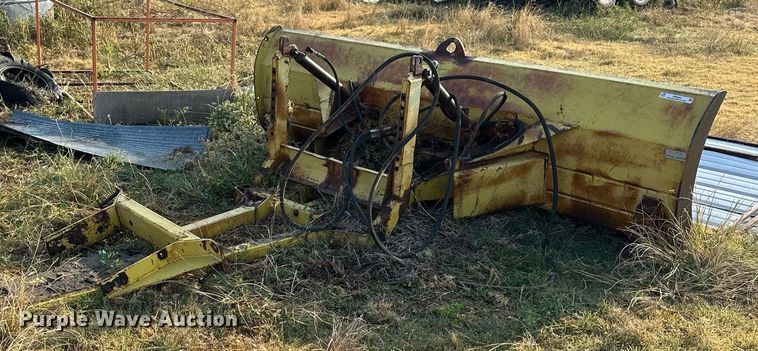 image for item NP9463 Degelman 10 STD  tractor dozer blade