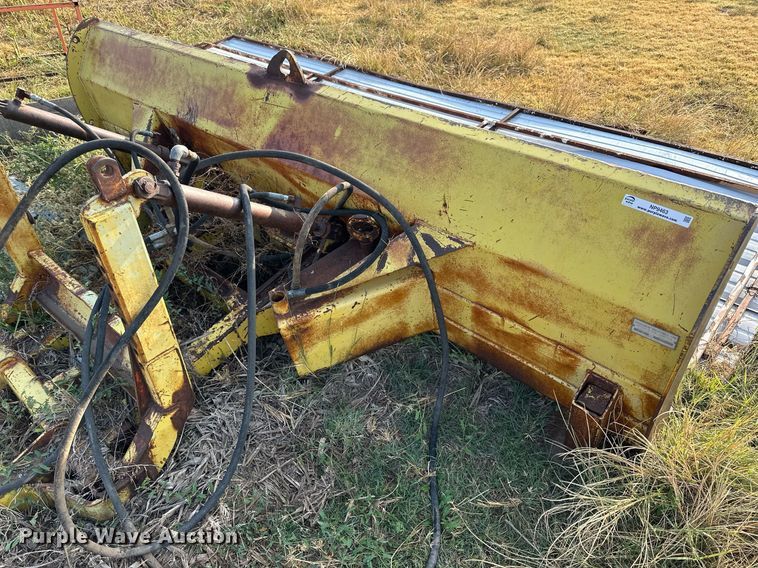 image for item NP9463 Degelman 10 STD  tractor dozer blade