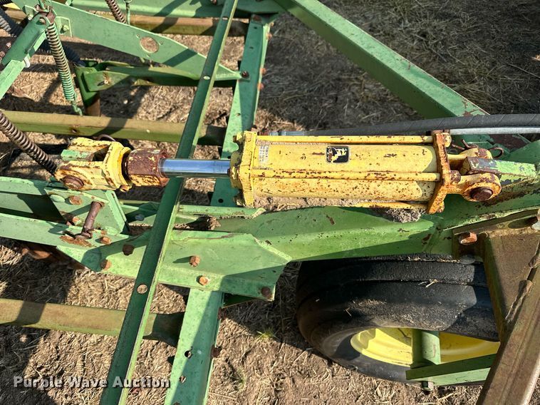 image for item NP9464 (3) John Deere 9300 grain drills
