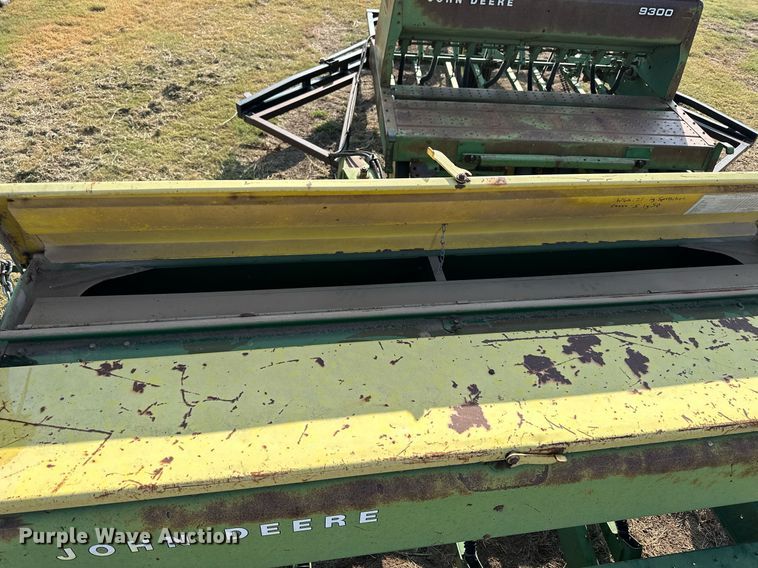 image for item NP9464 (3) John Deere 9300 grain drills