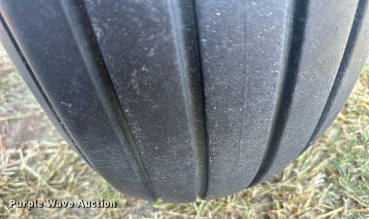 image for item NP9464 (3) John Deere 9300 grain drills