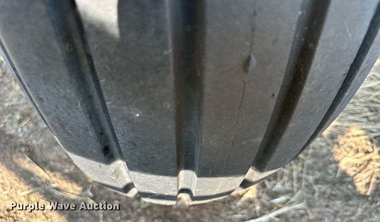 image for item NP9464 (3) John Deere 9300 grain drills