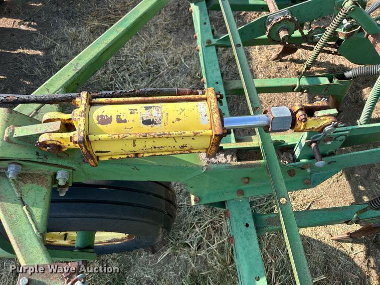 image for item NP9464 (3) John Deere 9300 grain drills