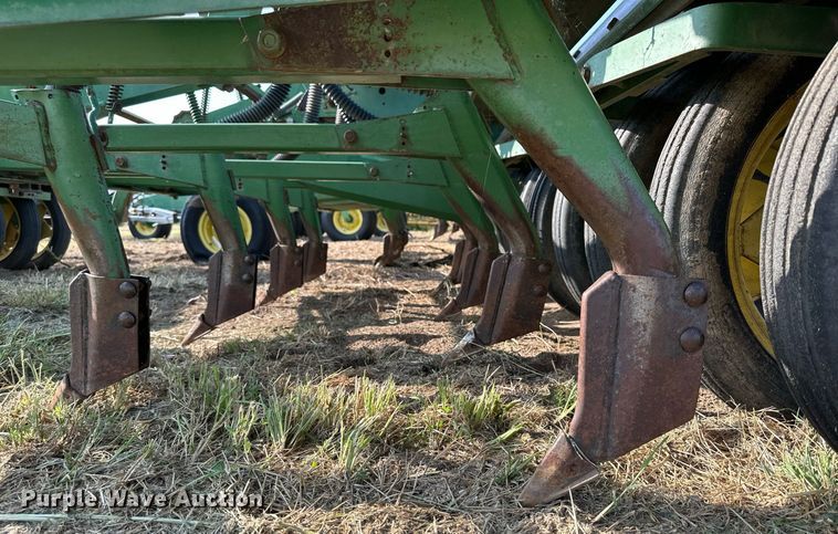 image for item NP9464 (3) John Deere 9300 grain drills
