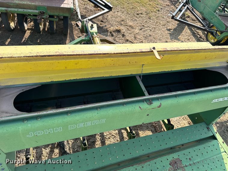 image for item NP9464 (3) John Deere 9300 grain drills
