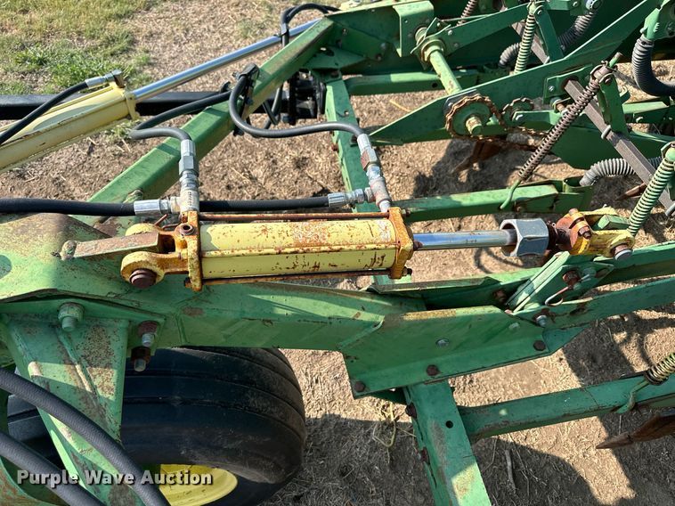 image for item NP9465 (3) John Deere 9300 grain drills