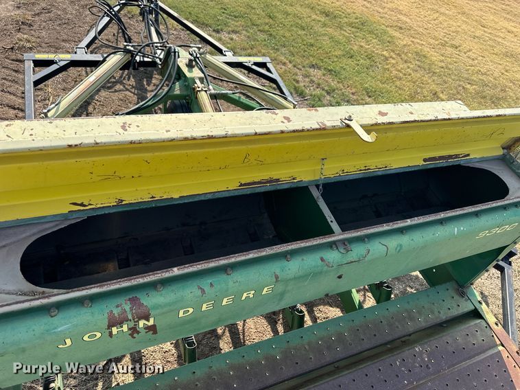 image for item NP9465 (3) John Deere 9300 grain drills