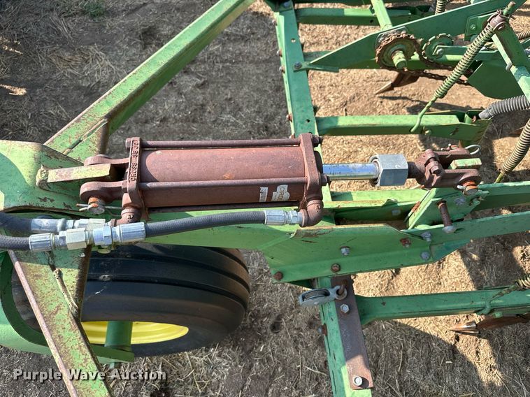 image for item NP9465 (3) John Deere 9300 grain drills