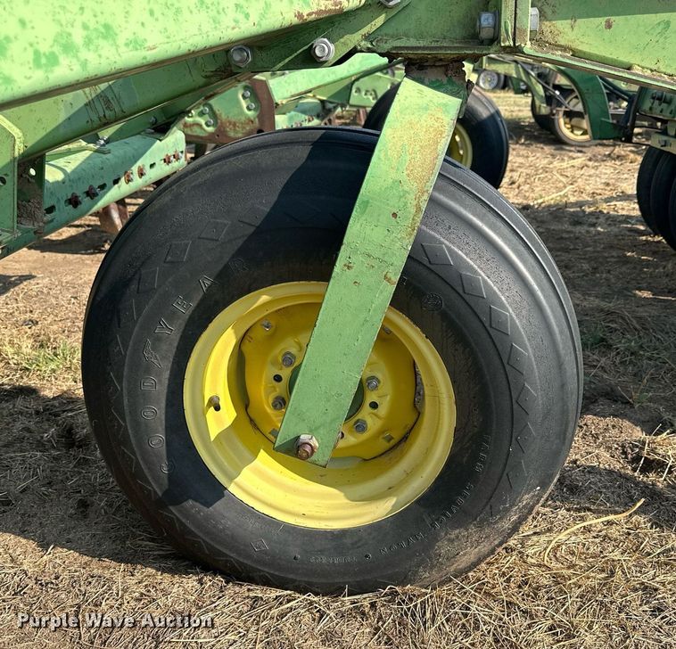 image for item NP9465 (3) John Deere 9300 grain drills